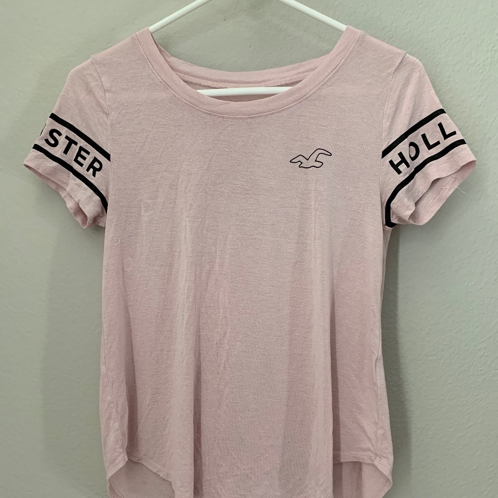 light pink Hollister tee